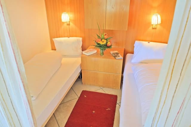 2-room Apt in Parkstrasse photo 4